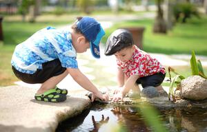 Bild vergr&ouml;&szlig;ern: Spielende Kinder_Picxabay_HaiBaron